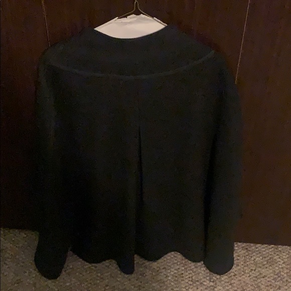 Cape Jacket - Picture 3 of 3